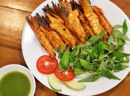 Bật mí công thức làm vây cá hồi chiên nước mắm và canh chua vây cá hồi siêu ngon